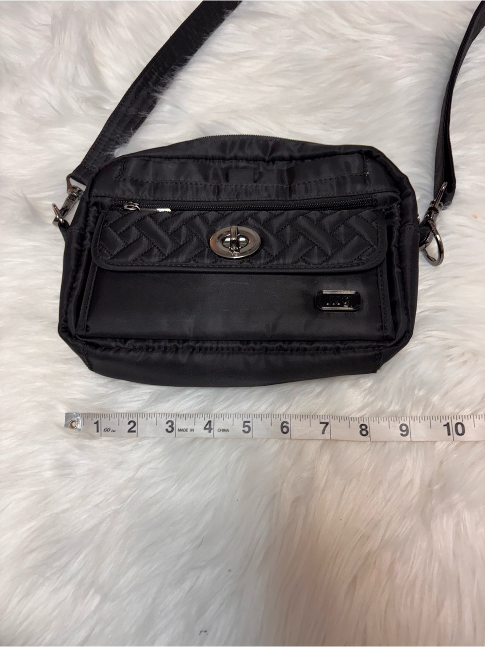 * | Lug | Quilted crossbody purse. - Picture 5 of 6